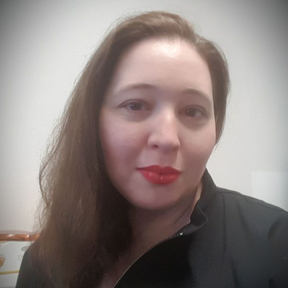 Meet your Posher, Kristin - Picture 1 of 1